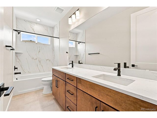 1240 Stillspring Ln, Castle Pines, CO 80108