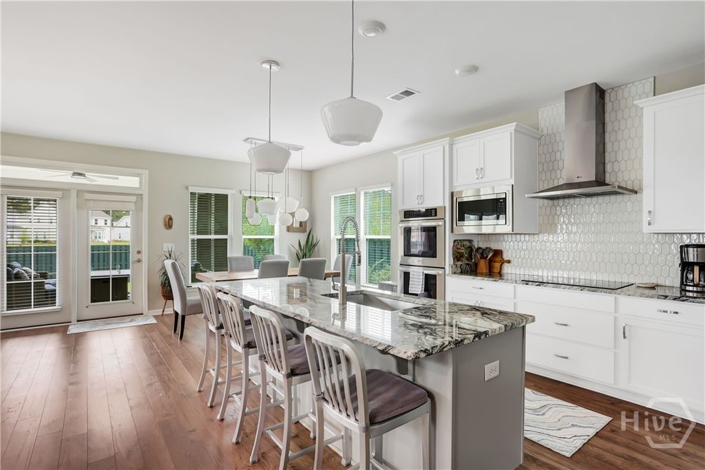 Image 11 of property listing at 246 Wexford Drive, Richmond Hill, GA 31324