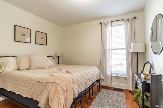 813 W Kirkwood Avenue, Bloomington, IN 47401