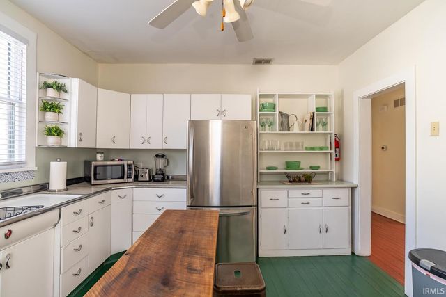 813 W Kirkwood Avenue, Bloomington, IN 47401