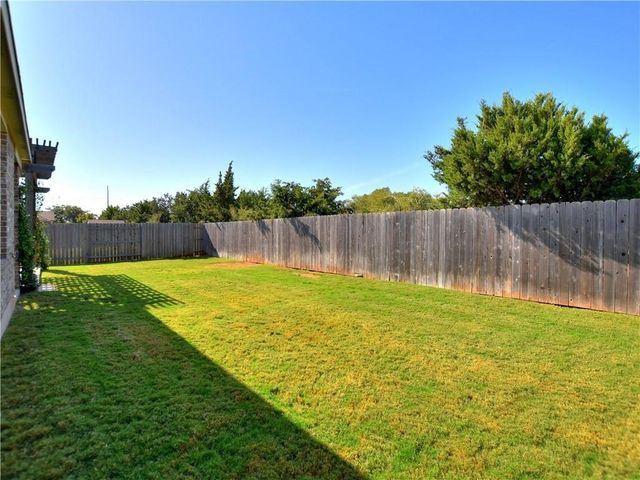 409 Landing LN, Leander, TX 78641