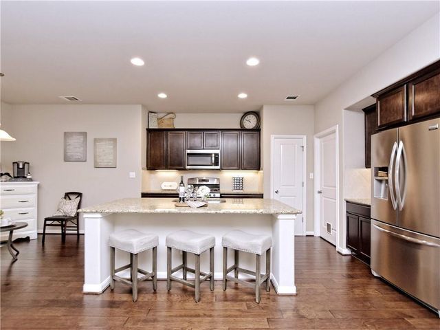 409 Landing LN, Leander, TX 78641