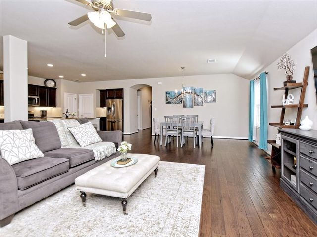 409 Landing LN, Leander, TX 78641