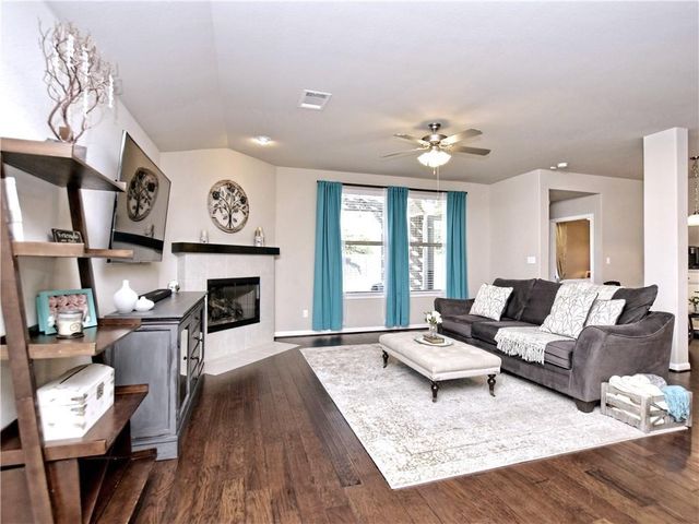 409 Landing LN, Leander, TX 78641