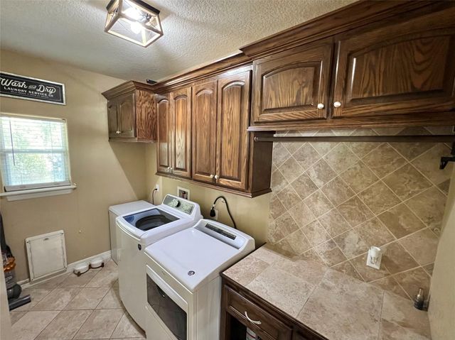 4916 County Road 819, Brazoria, TX 77422