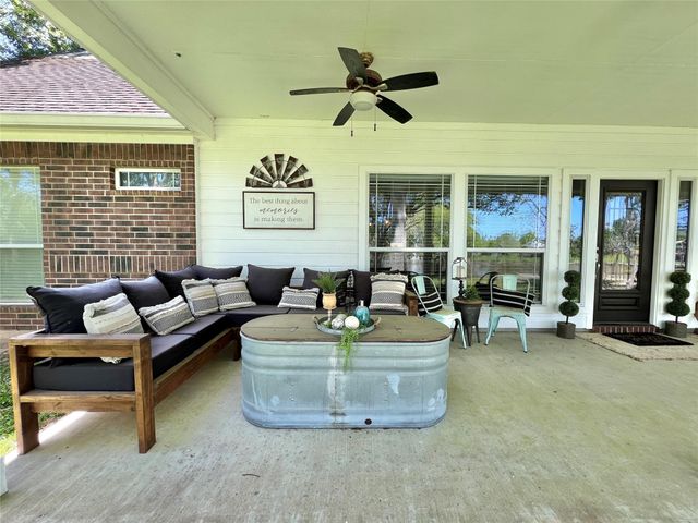 4916 County Road 819, Brazoria, TX 77422