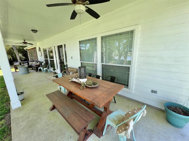 4916 County Road 819, Brazoria, TX 77422