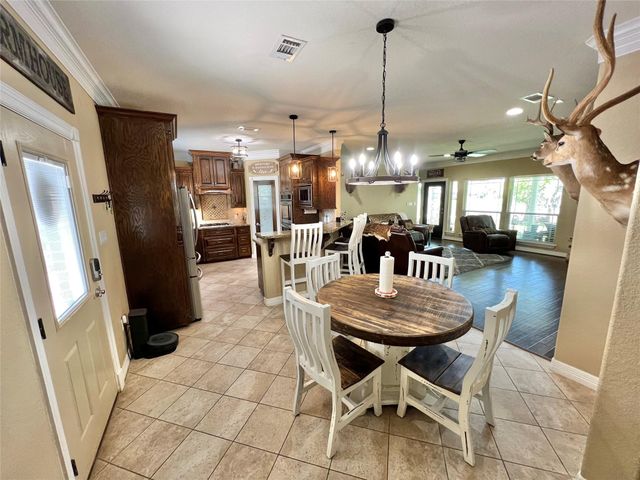 4916 County Road 819, Brazoria, TX 77422