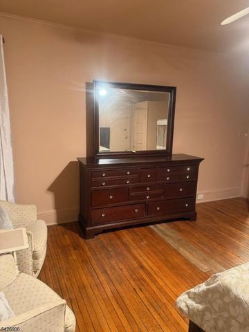125 Washington St, East Orange City, NJ 07017