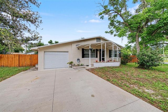 4738 9TH STREET, Zephyrhills, FL 33542