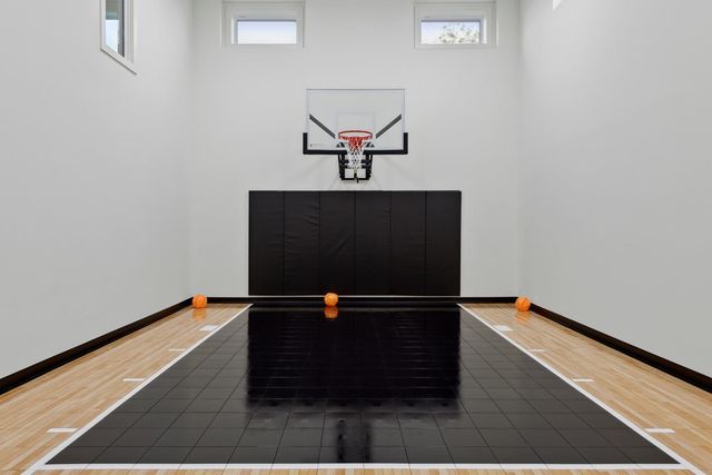 5830 Freeland Bay N, Hugo, MN 55038