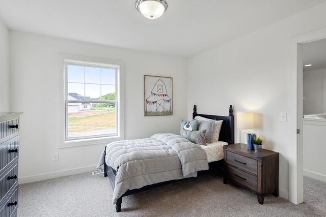 5830 Freeland Bay N, Hugo, MN 55038