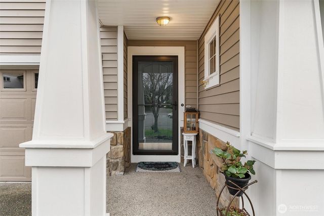 23425 SE 261st Court, Maple Valley, WA 98038