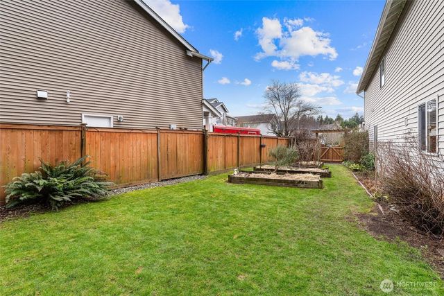 23425 SE 261st Court, Maple Valley, WA 98038