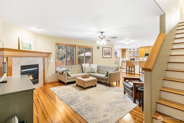 23425 SE 261st Court, Maple Valley, WA 98038