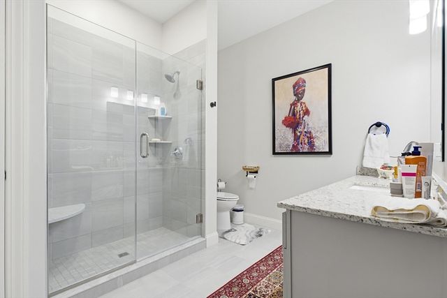 3307 Briarwood Vlg 3307, Clinton, MA 01510