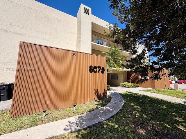 8075 SW 107th Ave 219, Miami, FL 33173