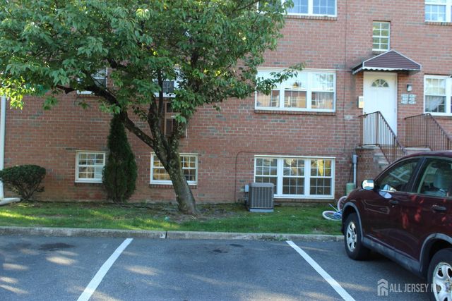 421 College Drive, Edison, NJ 08817