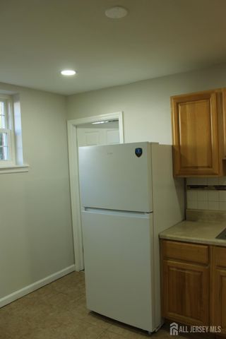 421 College Drive, Edison, NJ 08817