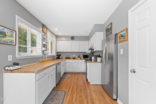 1704 Bowling Road, Fuquay Varina, NC 27526