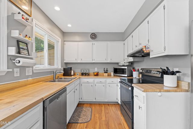 1704 Bowling Road, Fuquay Varina, NC 27526