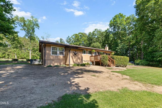 1704 Bowling Road, Fuquay Varina, NC 27526