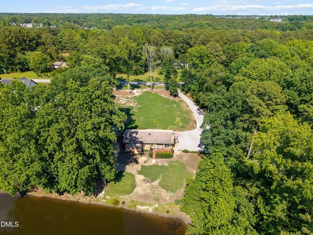 1704 Bowling Road, Fuquay Varina, NC 27526