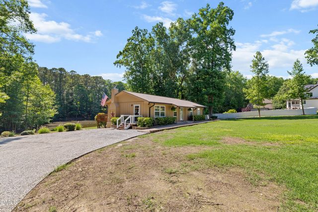 1704 Bowling Road, Fuquay Varina, NC 27526