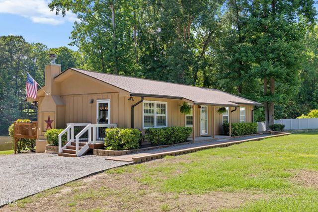 1704 Bowling Road, Fuquay Varina, NC 27526