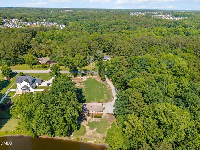 1704 Bowling Road, Fuquay Varina, NC 27526
