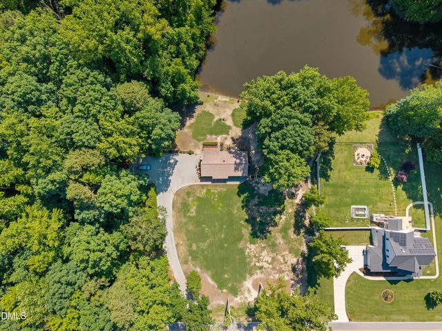 1704 Bowling Road, Fuquay Varina, NC 27526