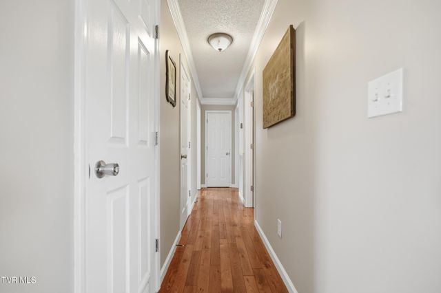 102 Clovercroft Drive, Jonesborough, TN 37659