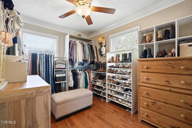 102 Clovercroft Drive, Jonesborough, TN 37659