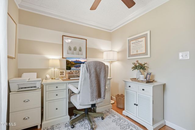 102 Clovercroft Drive, Jonesborough, TN 37659