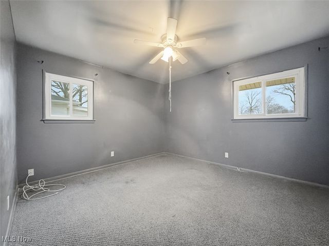 2486 Montgomery Avenue NW, Warren, OH 44485