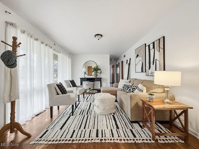 2486 Montgomery Avenue NW, Warren, OH 44485