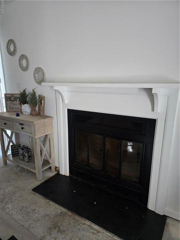 113 Roane Dr Apt A, Hampton, VA 23669