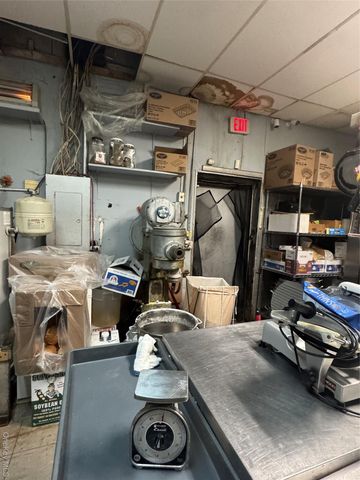 37 Route 25A, Mount Sinai, NY 11776