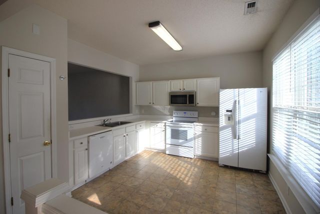 205 Canyon Lake Circle, Morrisville, NC 27560