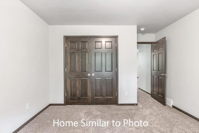 1700 BETTY JEAN LANE, Green Bay, WI 54313