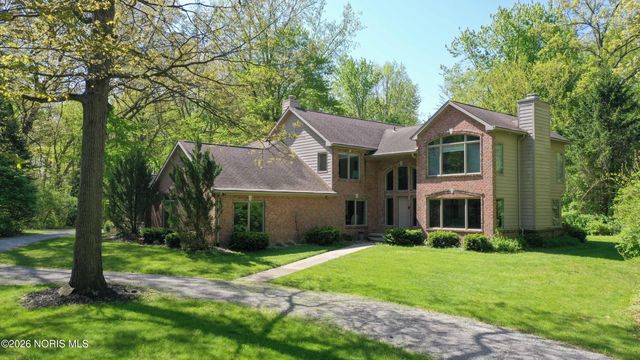 8801 W Bancroft Street, Toledo, OH 43617