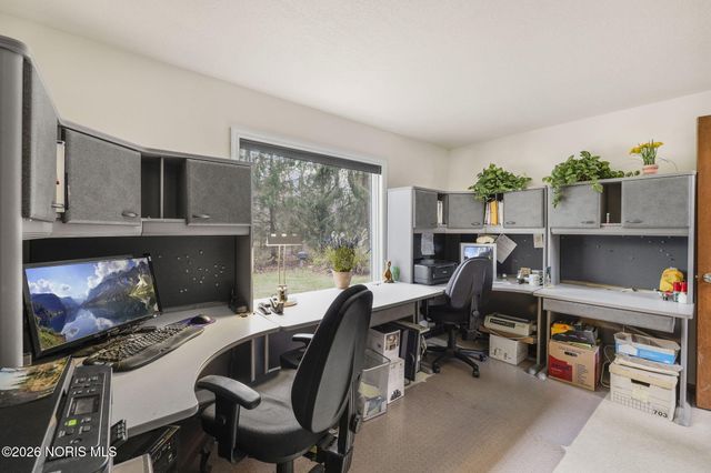 8801 W Bancroft Street, Toledo, OH 43617