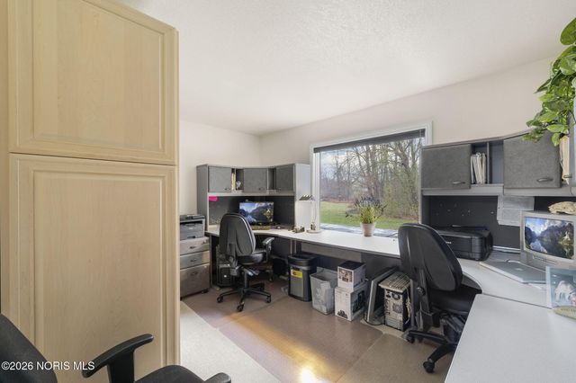 8801 W Bancroft Street, Toledo, OH 43617