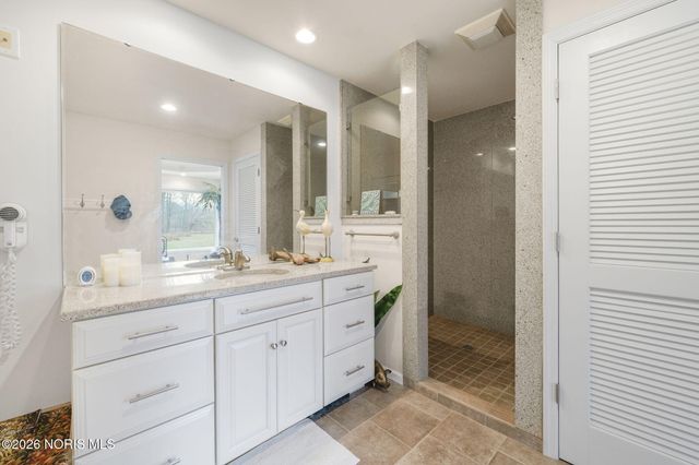 8801 W Bancroft Street, Toledo, OH 43617