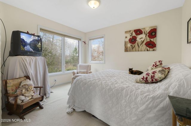 8801 W Bancroft Street, Toledo, OH 43617