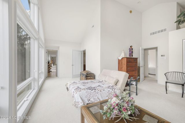 8801 W Bancroft Street, Toledo, OH 43617