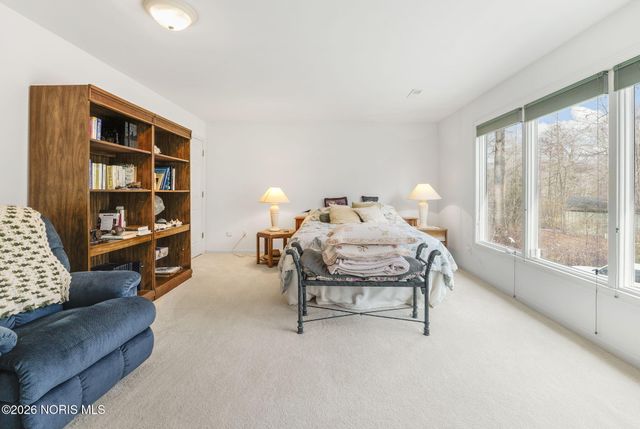 8801 W Bancroft Street, Toledo, OH 43617