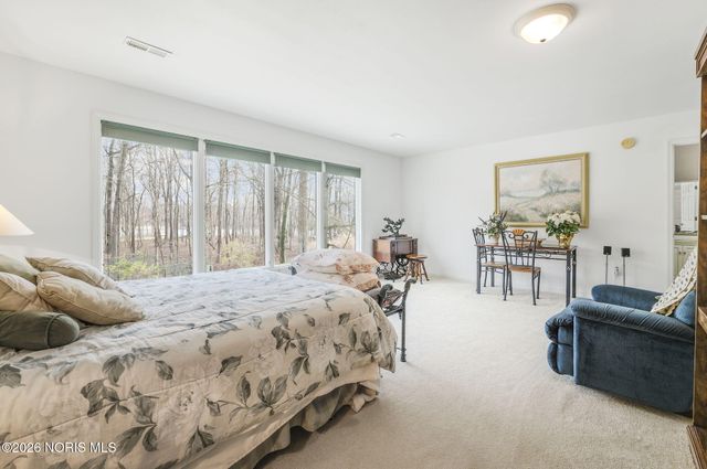 8801 W Bancroft Street, Toledo, OH 43617