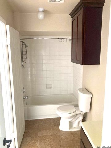 7915 Avellano, San Antonio, TX 78250