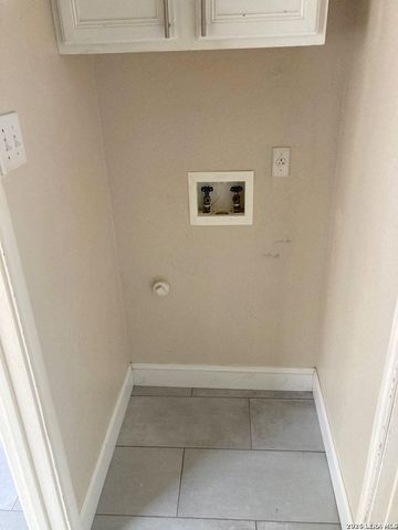 7915 Avellano, San Antonio, TX 78250